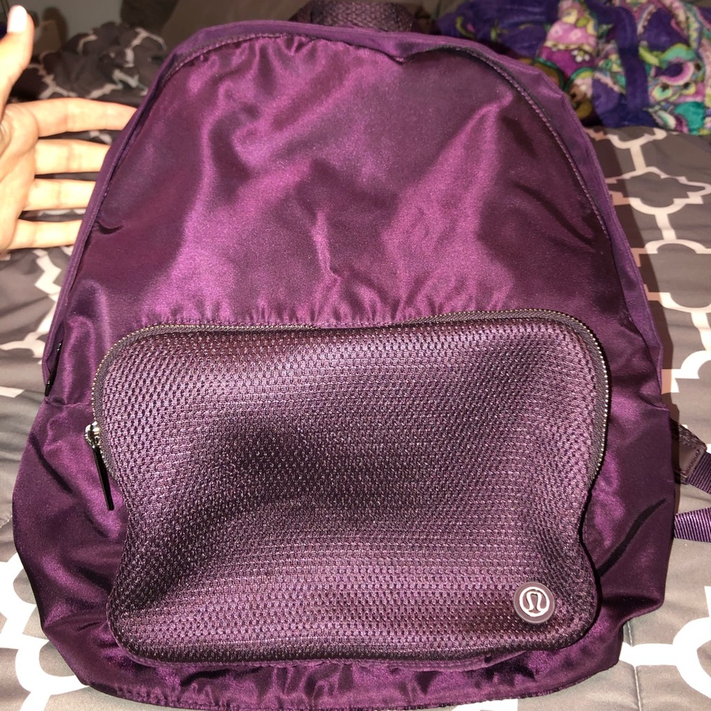 🍋 Lululemon Plum Backpack 🍋